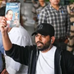 Abhijeet Dipke Delhi Airport : बाबासाहेबांचं पुस्तक हाती, अभिजीत दिपके दिल्लीत दाखल; जंतरमंतर आंदोलनाला दिल्ली पोलिसांची परवानगी